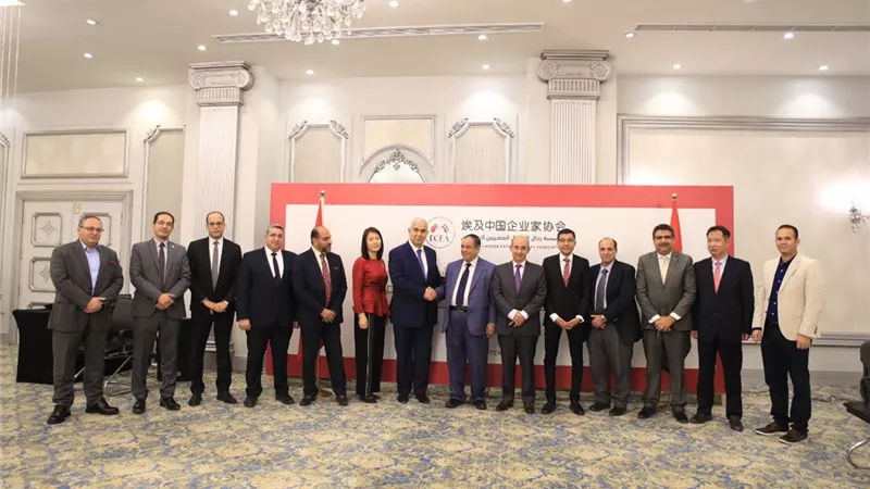 رجال الأعمال المصريين الصينيين والجمارك يبحثان دعم الاستثمار