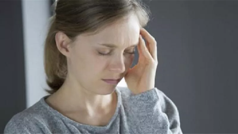 أبرز أعراض نقص الحديد في الجسم.. دوار وصداع