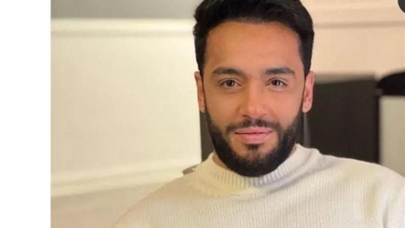 احدث اطلالة لـ رامى جمال امام برج ايفل..صور