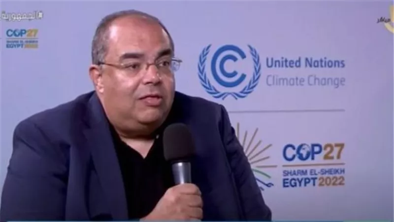 محيي الدين يطالب باتساع حيز المنح من 