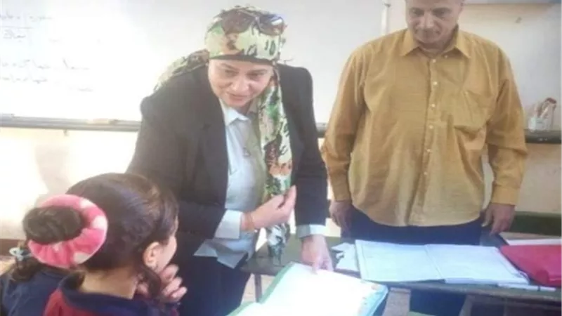 مدير تعليم القليوبية توجه بضرورة تفعيل المبادرات والأنشطة