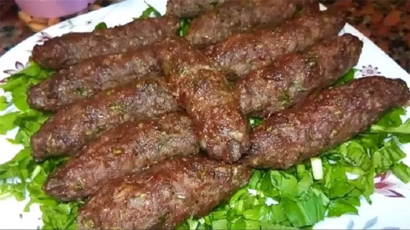 طريقة عمل كفتة على الفحم