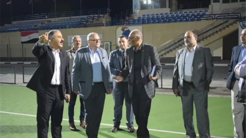 وفد من الإتحاد الأفريقي والمصري للهوكي يتفقد نادي القناة