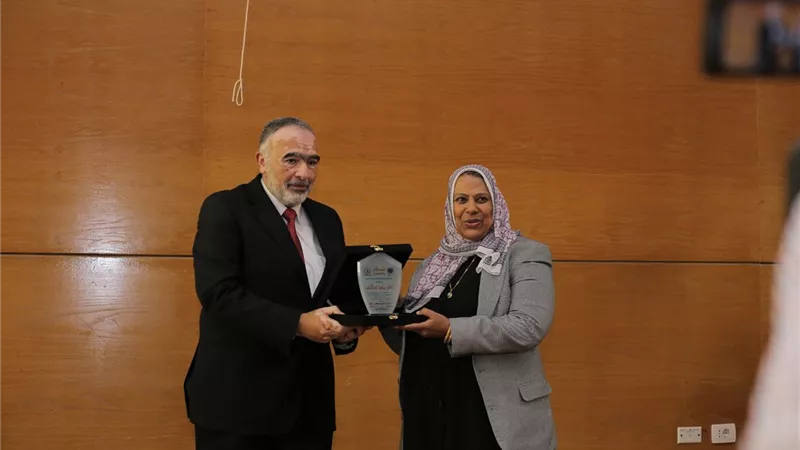 التنمية المستدامة والطاقة الخضراء بندوة التكنولوجيا والتعليم بالسويس
