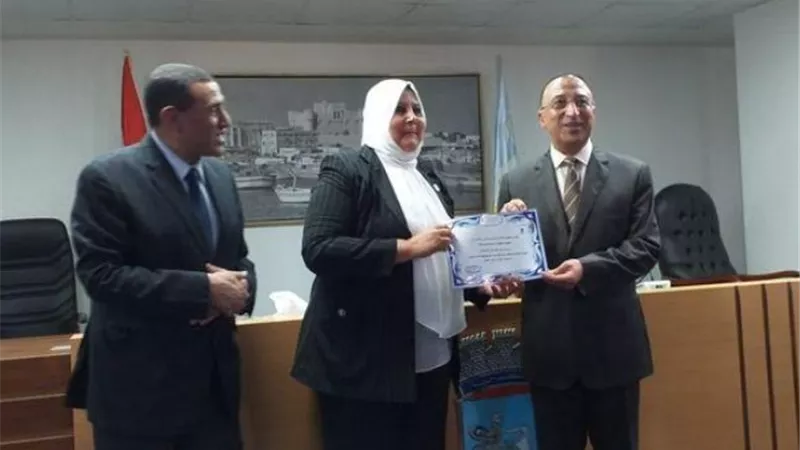 تكريم القائمين على محو الامية وتعليم الكبار بالاسكندرية