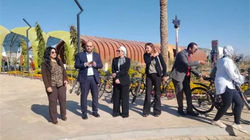 وزيرة البيئة تسلم الفائزين فى 