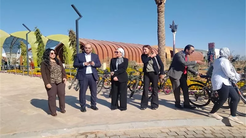 ياسمين فؤاد تسلم دراجات هوائية للفائزين بمسابقة صحتنا من صحة كوكبنا