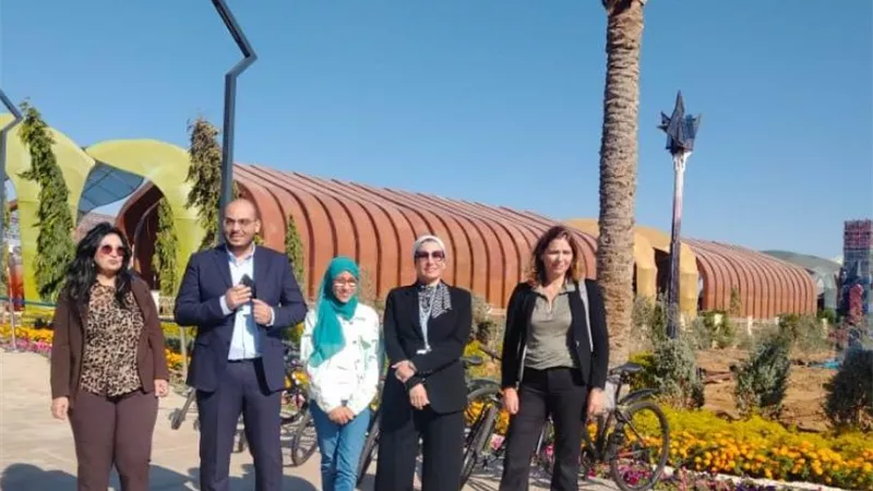 وزيرة البيئة تسلم الفائزين بمسابقة 