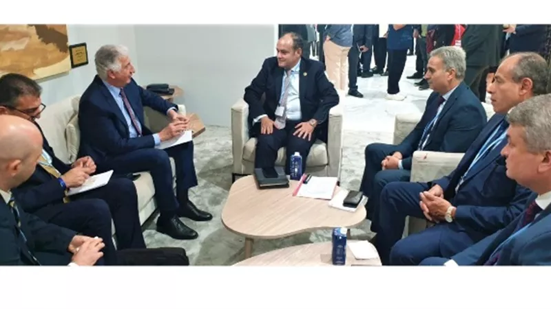 وزيرا التخطيط و التجارة والصناعة يلتقيان رئيس المؤسسة الدولية الإسلامية للتمويل