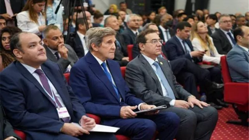 جون كيرى ووزير البترول يفتتحان فعاليات يوم إزالة الكربون ضمن cop27