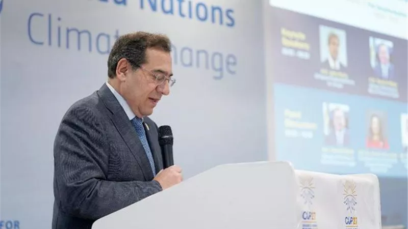 الملا: قمة المناخ تشهد إعلان استراتيجية الهيدروجين منخفض الكربون