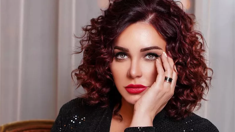 سلاف فواخرجي تستعرض أناقتها فى أحدث ظهور عبر إنستجرام