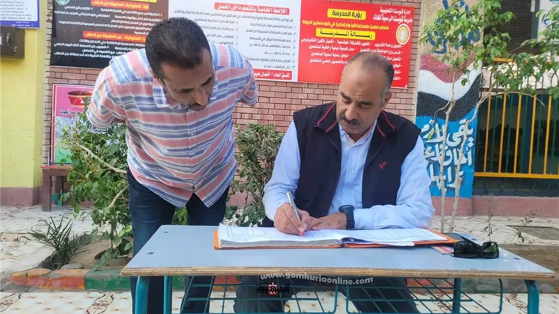 الفولى يشيد بمدرسة قويسنا الرسمية للغات.. صور