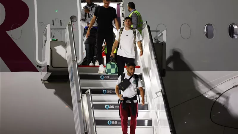 لاعبون من المنتخب الأمريكي أوائل الواصلين إلى قطر