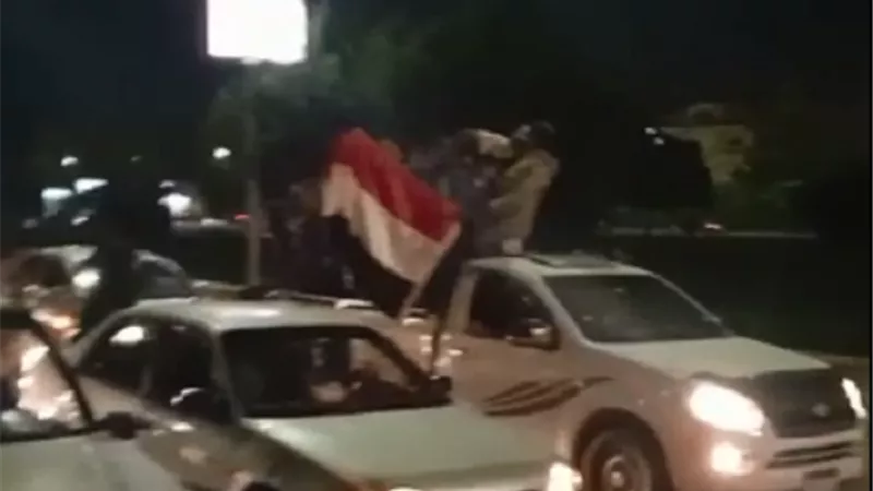 مسيرات بالسيارات فى القاهرة الجديدة لدعم الرئيس السيسى.. فيديو وصور