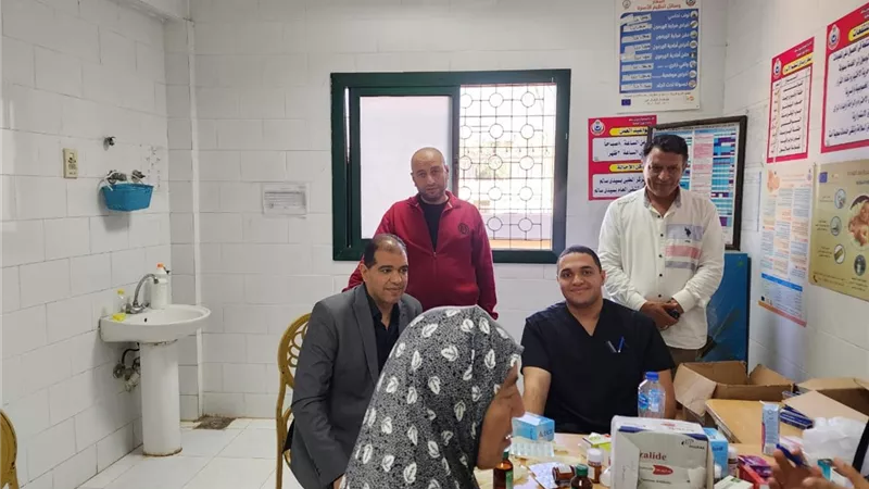 جامعة كفرالشيخ تدفع بقافلة طبية متكاملة إلى قرية 