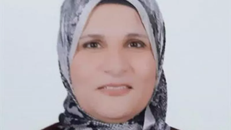 معرض خيرى للملابس بكلية بنات عين شمس