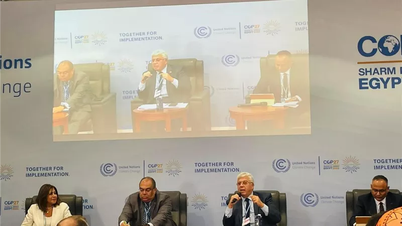 عاشور: ضرورة توجيه بوصلة العلوم نحو البحوث والابتكارات الخضراء