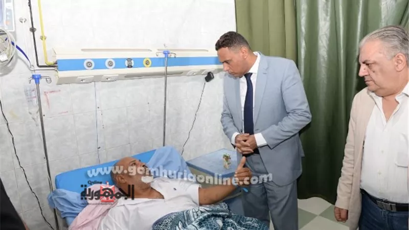 محافظ الدقهلية يزور مصابي حادث انقلاب اتوبيس الركاب بترعة المنصورية