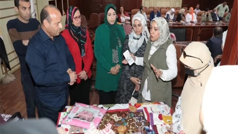 القوى العاملة ببني سويف:ختام برنامج تدريبي على مهنة المشغولات اليدوي