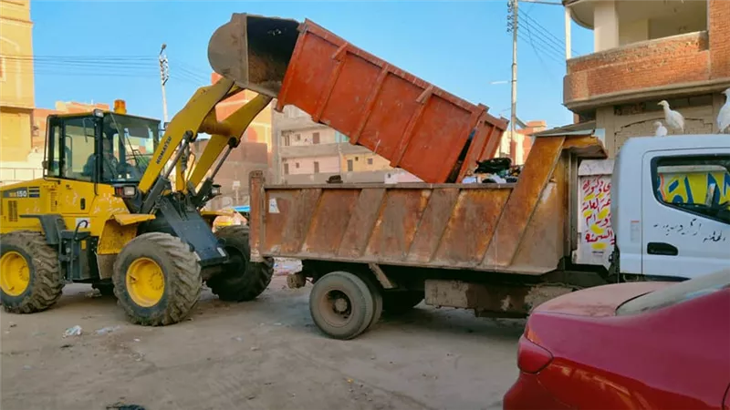 محافظ كفر الشيخ : رفع 2001طن مخلفات ب 14 مركزاً ومدينة