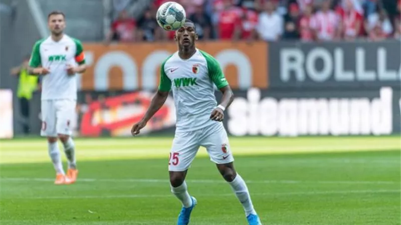 نجم الإكوادور يتعرض للإصابة قبل انطلاق كأس العالم