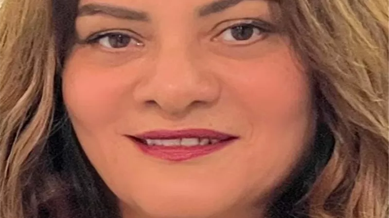 كاملة أبو ذكري تحصد جائزة 
