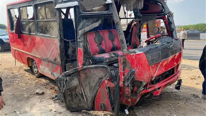 بعد 30 ساعة ..انتشال جثمان ضحية جديدة لحادث ميني باص الدقهلية