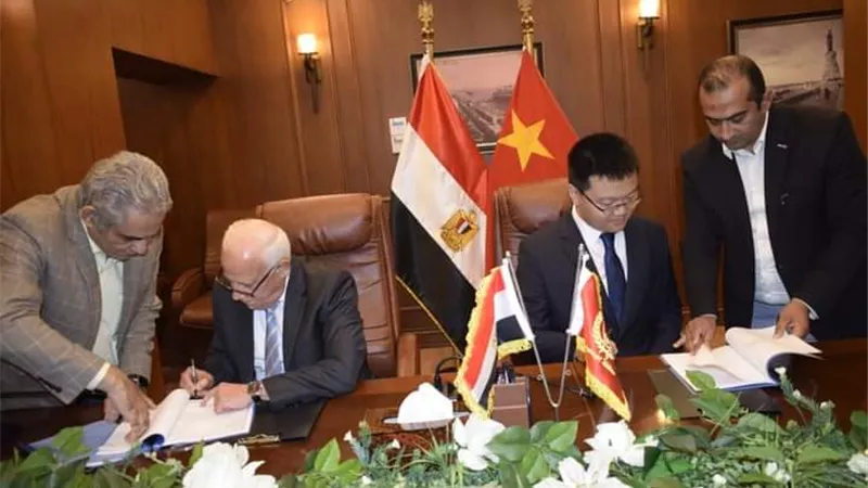 إنشاء أكبر مشروع لتصنيع الجوارب في الشرق الأوسط ببورسعيد