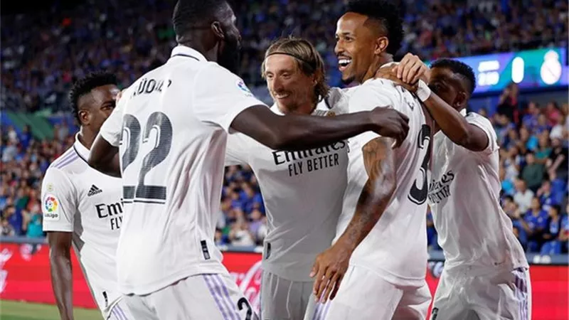 لاعب ريال مدريد يقرر تخصيص مكافأة المونديال لعلاج الأطفال بسيراليون
