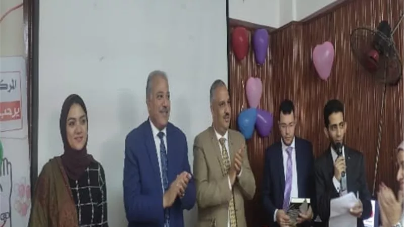 وكيل الشباب والرياضة بالقليوبية يشارك تكريم منظمى التبرع بالدم ببنها