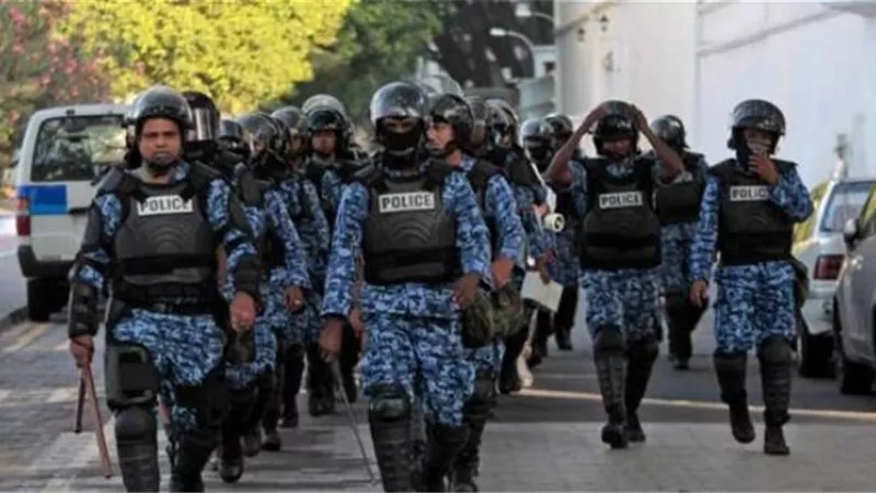 شرطة المالديف تعتقل 14 شخصا يشتبه بتورطهم في التخطيط لشن هجوم