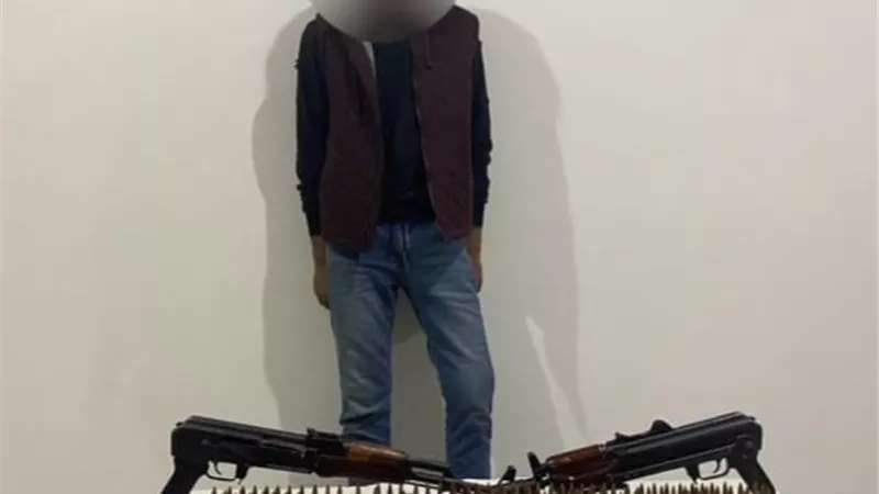 بحوزته بندقيتين آليتين .. ضبط عنصر إجرامى خطير هارب من الإعدام