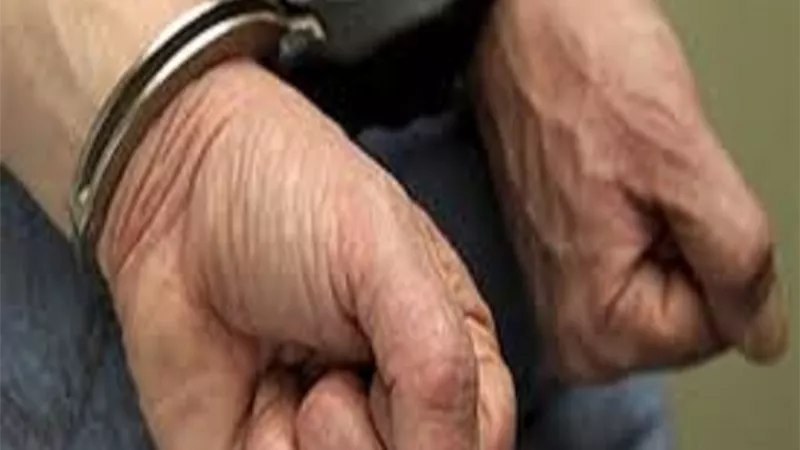 ضبط قائد سيارة ملاكى لإصابته شخصين يستقلان دراجة نارية فى الإسكندرية