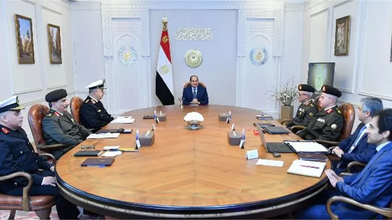 السيسي يوجه بمواصلة الجهود للانتهاء من مشروعات تطوير شرق الإسكندرية