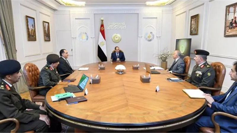 السيسي يتابع الموقف المائى لمشروعات استصلاح الأراضي بجنوب الوادي