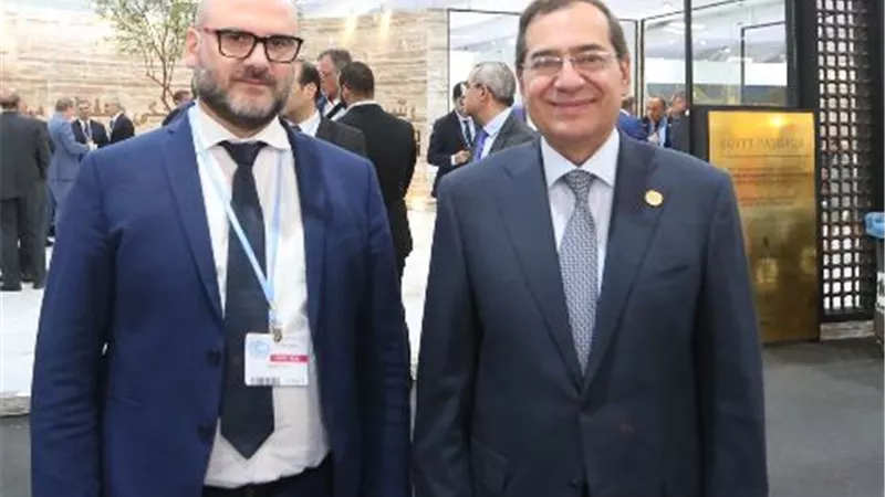 الملا يلتقى وزير البيئة بـ سان مارينو