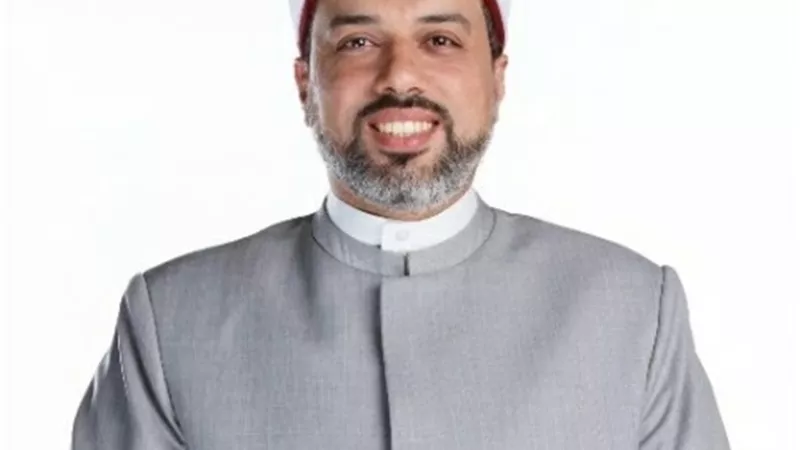 حكم الاستنجاء باليد اليُمنى