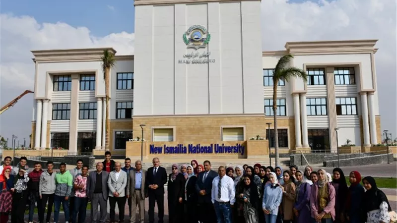 رئيس جامعة القناة: كلية تكنولوجيا العلوم الصحية الأولى من نوعها
