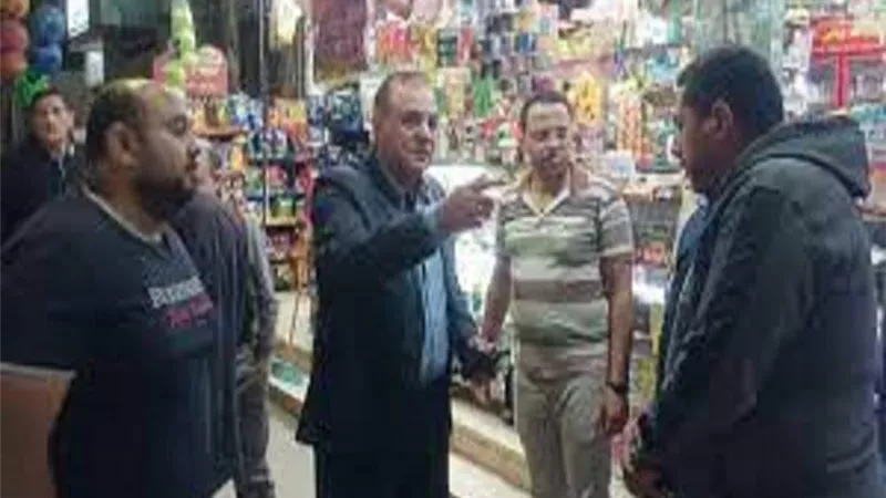 محافظ المنيا يتابع جهود الوحدات المحلية في الرقابة على الأسواق