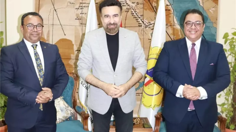 انطلاق محاضرة الإتصال الفعال في اليوم الثاني لفوج إعداد القادة العام