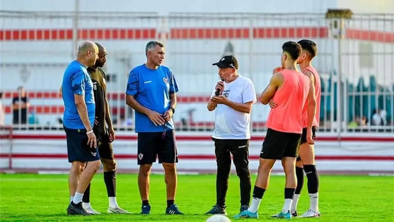 تفاصيل جلسة فيريرا مع لاعبى الزمالك اليوم