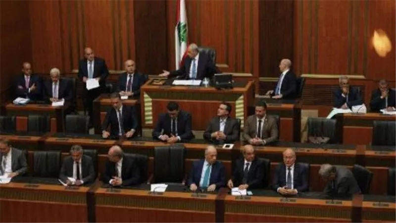 بدء الجلسة السادسة لانتخاب رئيس للبنان بعد اكتمال النصاب القانوني