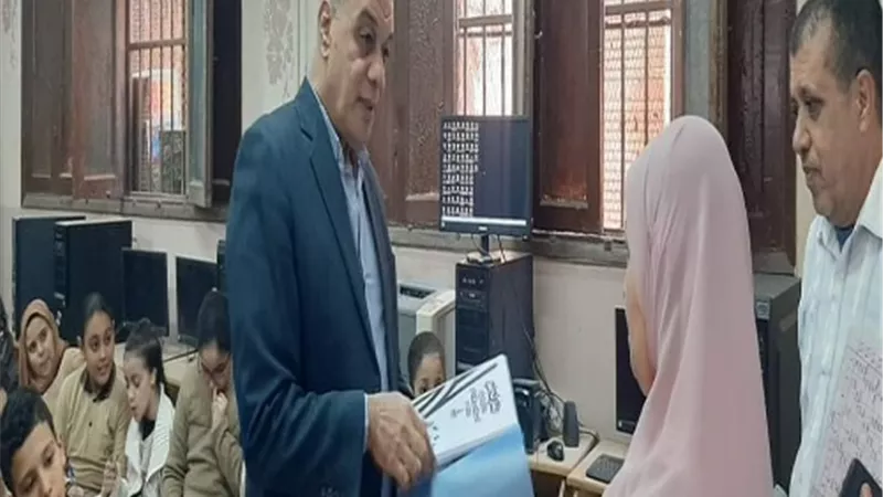 مدير تعليم غرب شبرا الخيمة يشدد على تفعيل مبادرة 