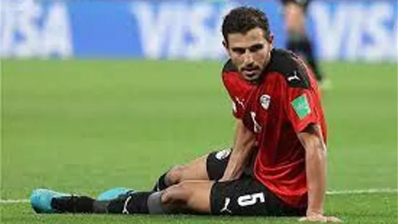 الام عضلية تبعد حمدي فتحي عن مران منتخب مصر