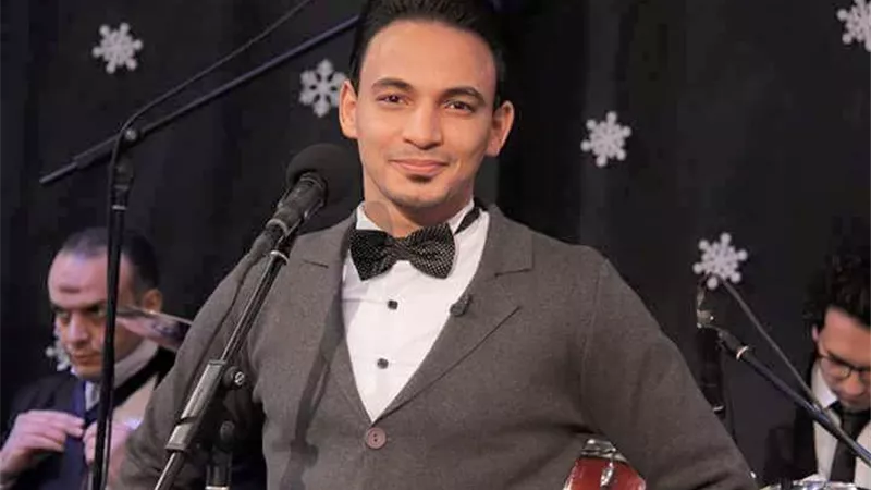 أحمد عادل الصوت الدافى.. سمعه عمرو دياب وتنبأ له بمستقبل باهر