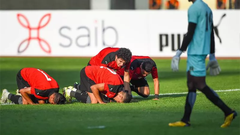 إصابة نجم منتخب الشباب فى ودية بنين ونقله للمستشفى
