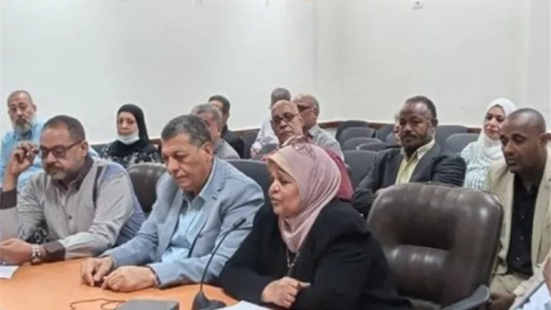 لمناقشة استعدادت مسابقة اوائل الطلاب.. اجتماع لقيادات تعليم اسوان
