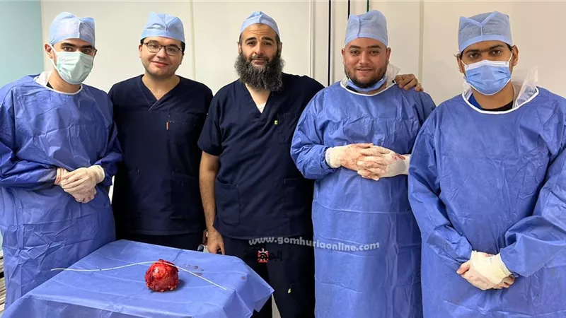 قورة :إستخراج فوطة في بطن مريض مهملة منذ سبعة أعوام