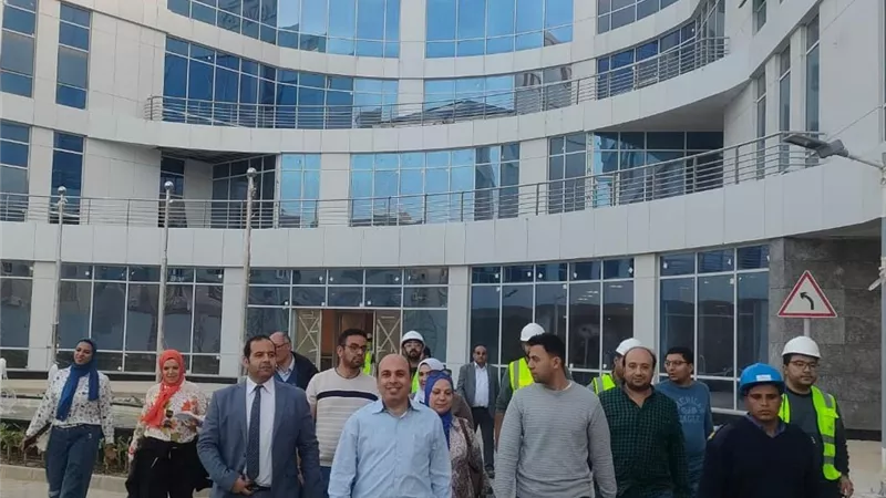 مساعد وزير الصحة يتفقد مشروعات التأمين الصحي الشامل بالسويس